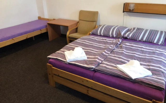 Hotel Zemská brána