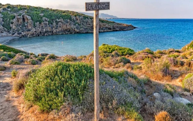 Belvilla by OYO Homely Villa in Noto With Terrace