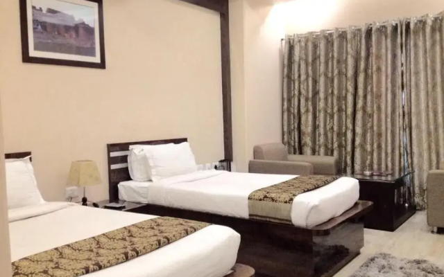 Hotel Madhuvan Palace