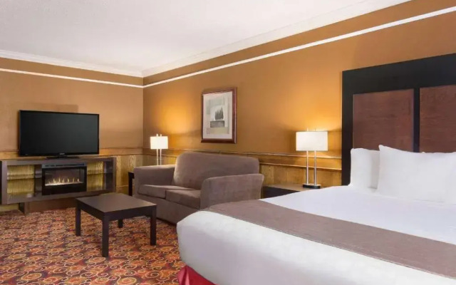 Travelodge Meadow Lake
