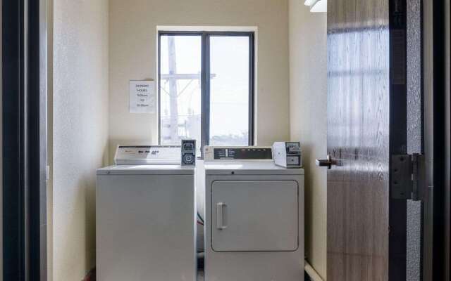 Quality Inn I-70 at Wanamaker