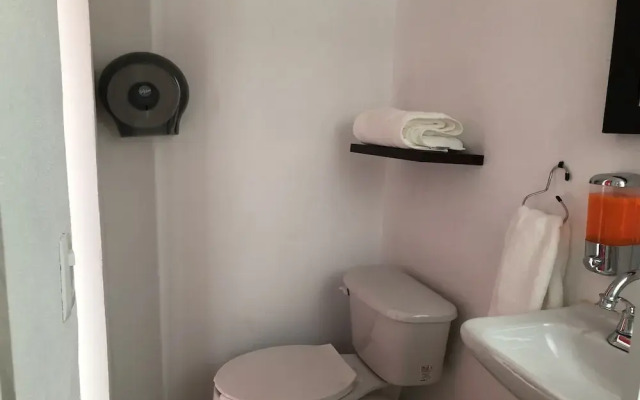 Collection O Frida Suites & Lounge