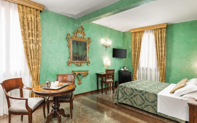 Hotel Marconi