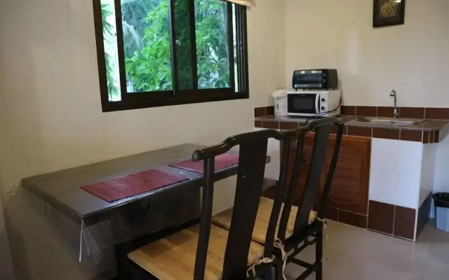 Baan Saen Sook Villas