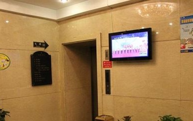 Urumqi Light Hotel – Lobby – Urumqi