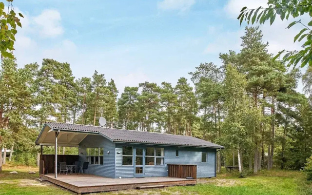 6 Person Holiday Home in Aakirkeby