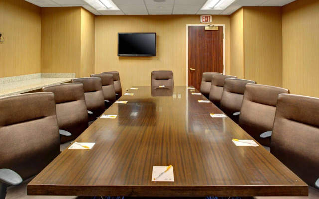 Courtyard by Marriott Columbus Downtown