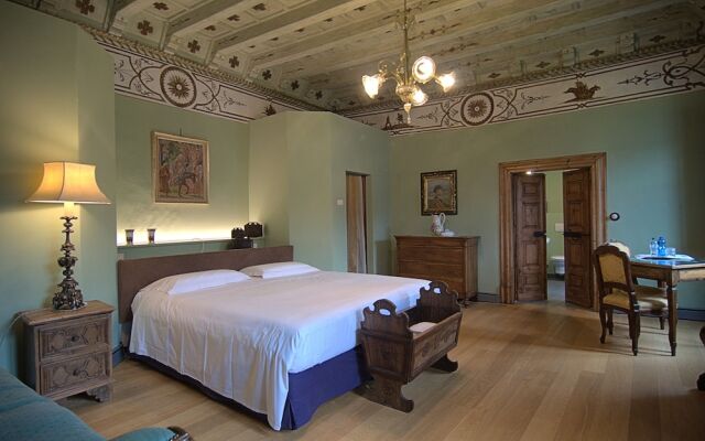 Palazzo Juvalta Resort