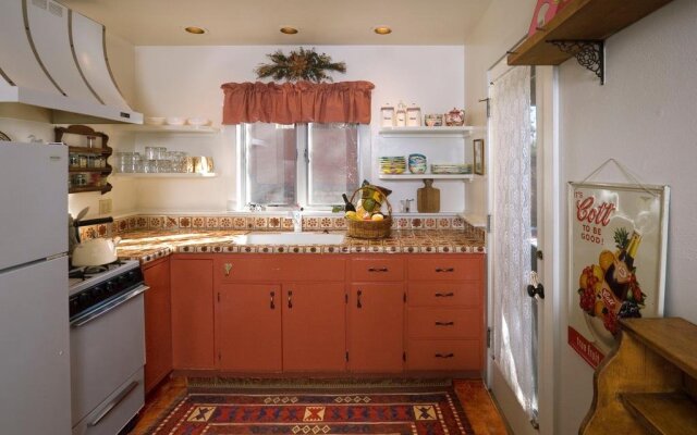Hacienda Nicholas Bed & Breakfast