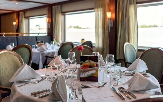 Select MS Serenity - Neuss