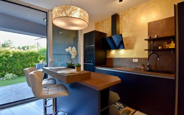 Amazing Luxury Apartment 200 M From the Beach