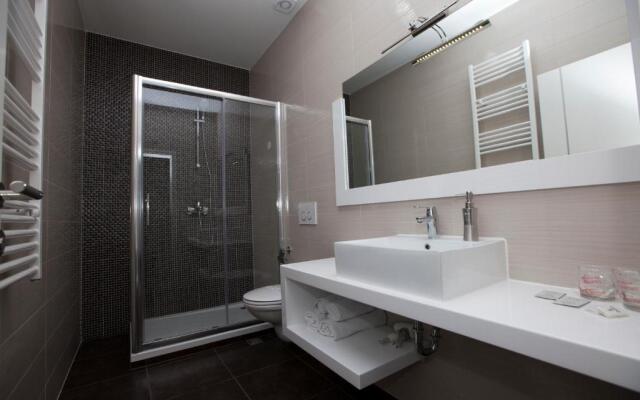 Rooms Ino