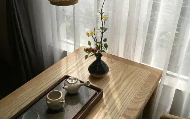 Helen Jiangnanfeng Art Hotel (Guangzhou University Town Store)