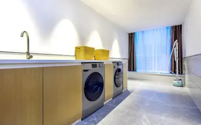 City Comfort Inn Hotel (Chongqing technology and business university)