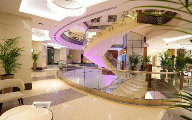 Peninsula Worth Hotel