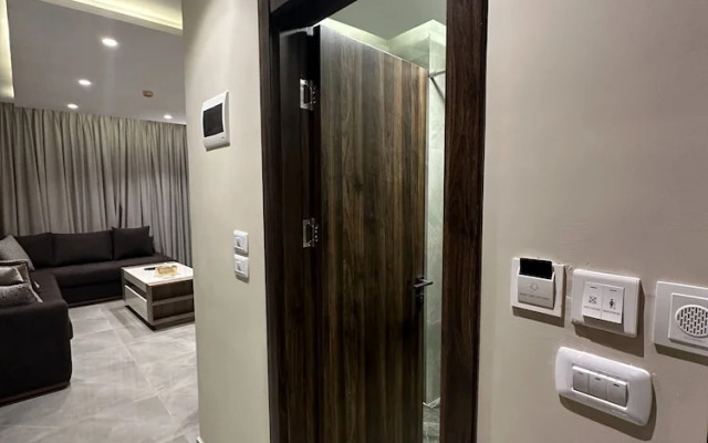 Charmig Amman Apartment With Modern Amenities