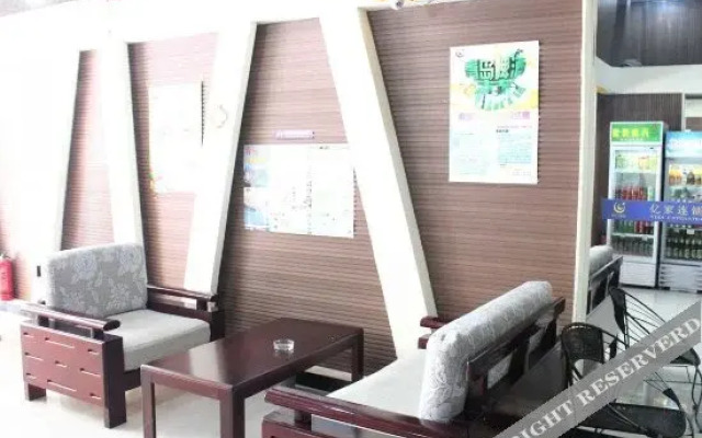 Yijia Chain Hotel (Pichaiyuan)