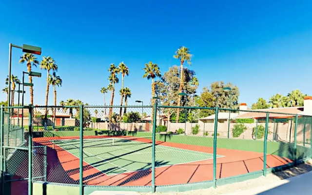 N De Anza - 2 Br Townhouse