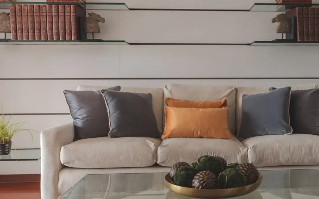 Lujoso y moderno dpto en la zona mas exclusiva