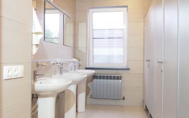 Guest House Opaliha Loft Rooms - Hostel