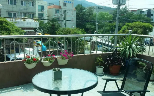 Episode Guesthouse