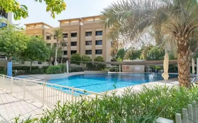 Vogue - Spacious 3BHK Greens & Views