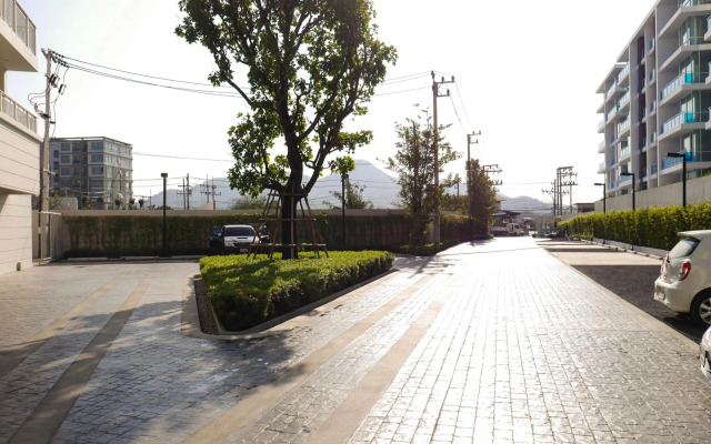 Summer Huahin Two Bedroom No'219