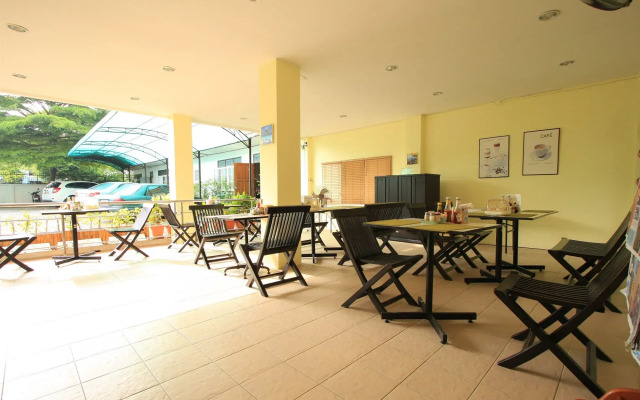 Chaba Chalet Hotel