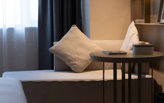New Boost Leisure Holiday Hotel