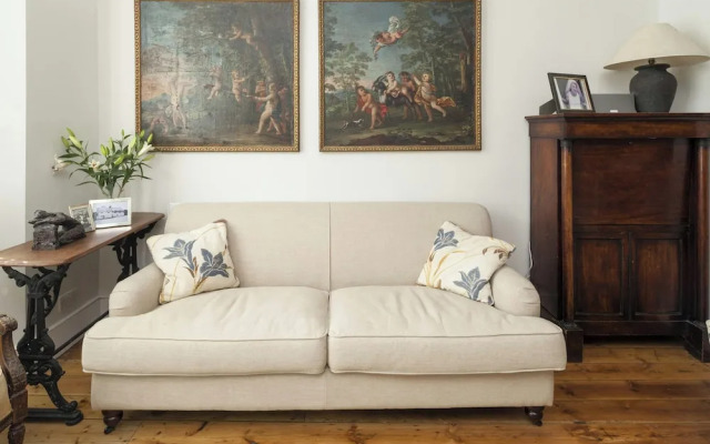 Winchendon Road by Onefinestay