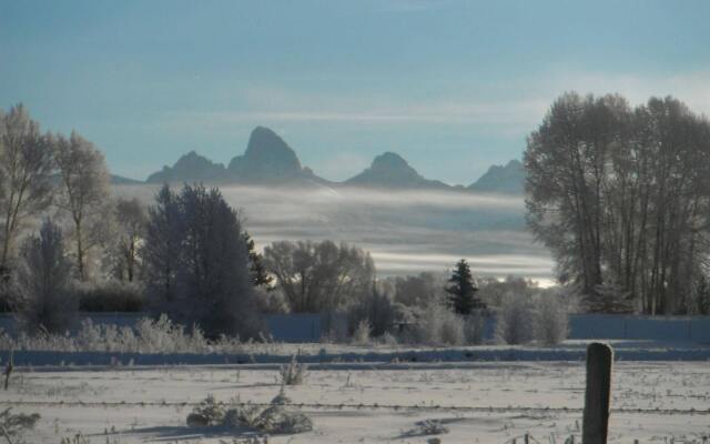 Teton Peaks Resort