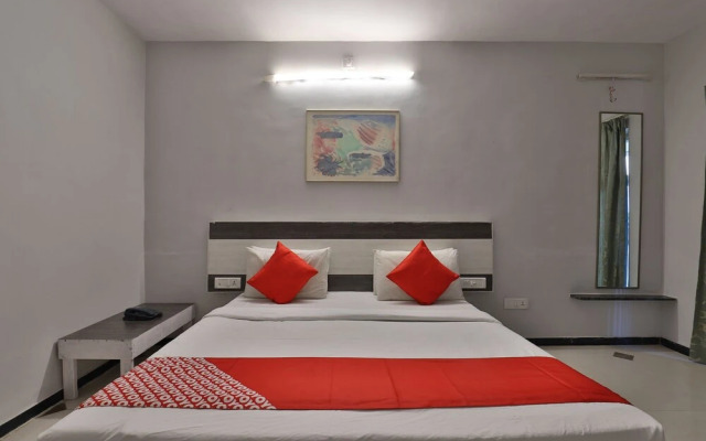 OYO 27796 Hotel Jubilee