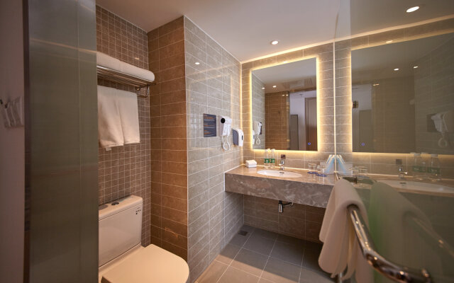 Holiday Inn Express Shenyang Tawan by IHG