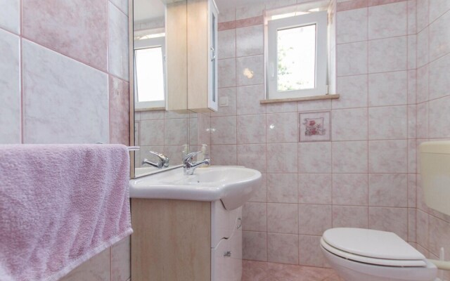 Nice Home in Labin With Wifi and 4 Bedrooms