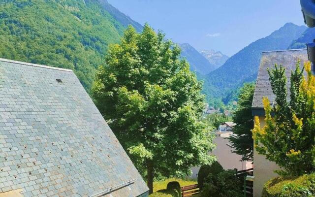 Appartement Cauterets, 2 pièces, 5 personnes - FR-1-234-136