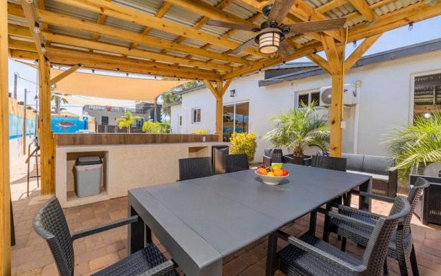 3br2ba Great Location Private Pool Amenities