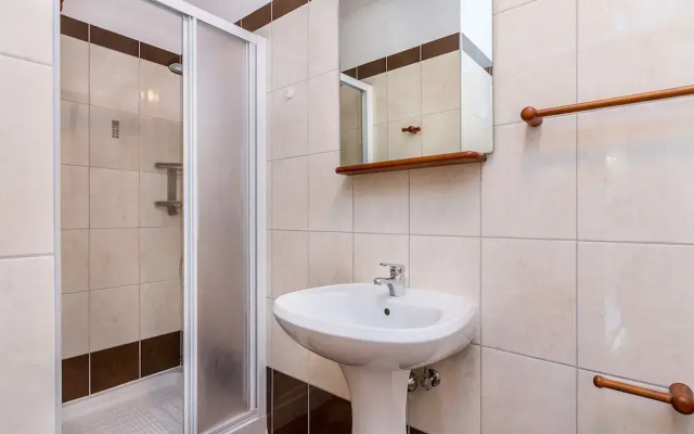 Charming Apartment in Pula With Swimming Pool