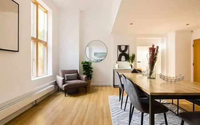 The Clapham - Captivating 2bdr With Garden Parking