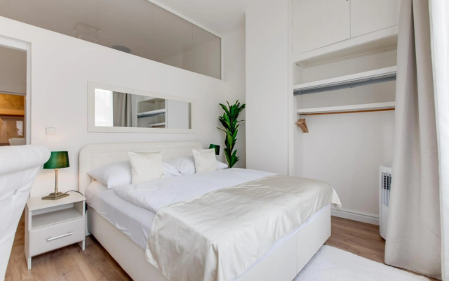 Wenceslas Square Royal Two Bedroom Apartment