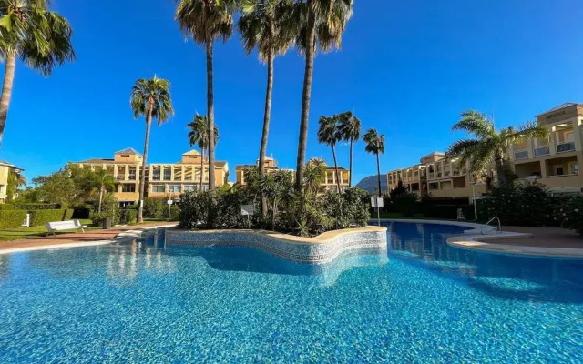2-bed Apartament Rosaleda Monterey