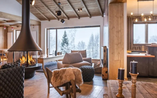 Apartment in Alps With Views
