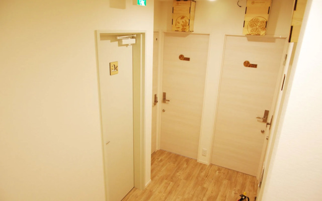 Poly Hostel Osaka
