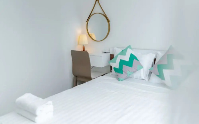 Homefromhome Skylake Apartment