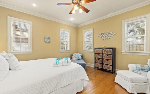 Luxury Home in Palmeira Village w Private Pool, Steps to Beach for 12!