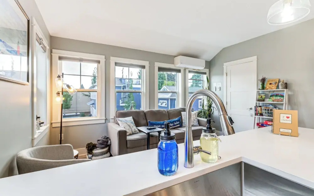 Walk to Dtwn: Charlevoix Condo w/ Fireplace