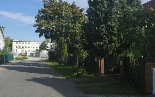 Schmidt Apartment