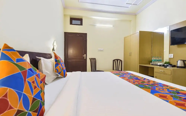 Fabhotel Silver Stay 04