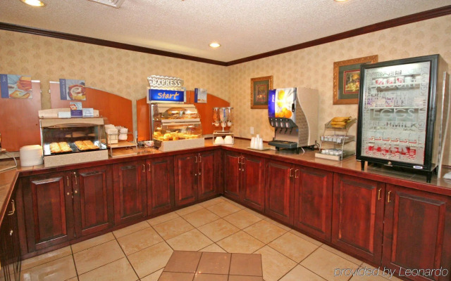 Holiday Inn Exp Winston Salem by IHG