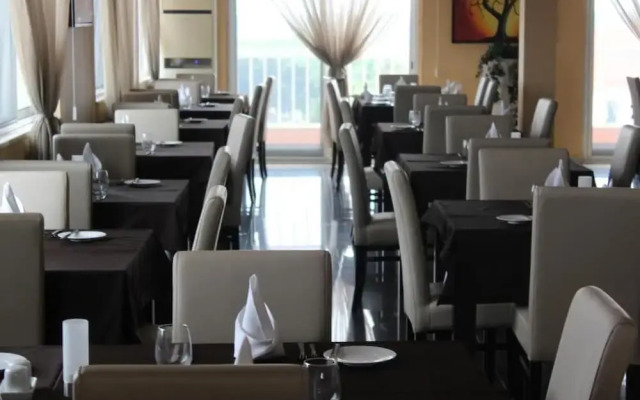 Hotel Imperio Bissau