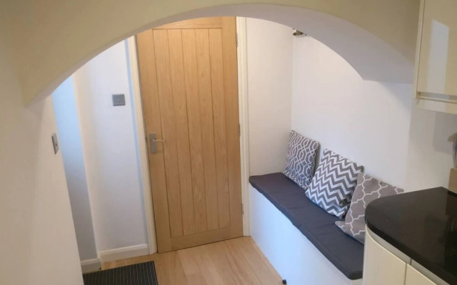 2-bed, Sleeps 4, Garden